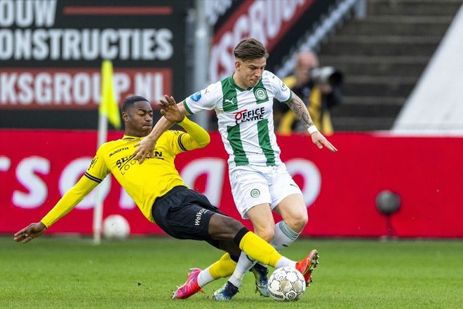 鸡蛋灌饼比 鸡蛋灌饼比