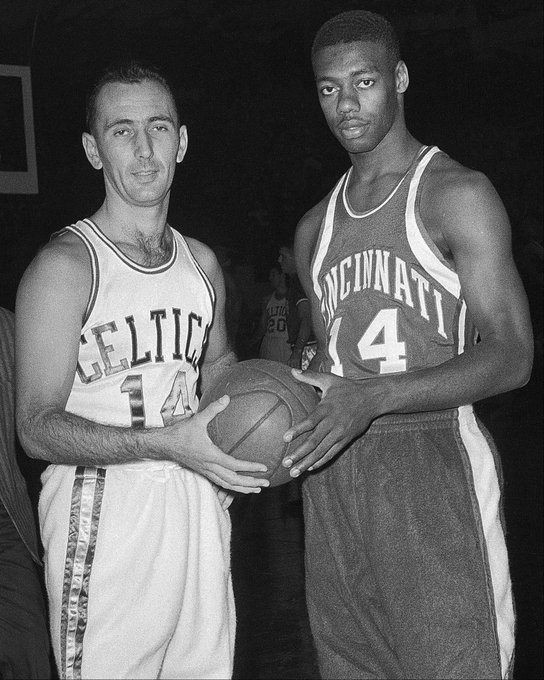 这位教练坚 这位教练坚